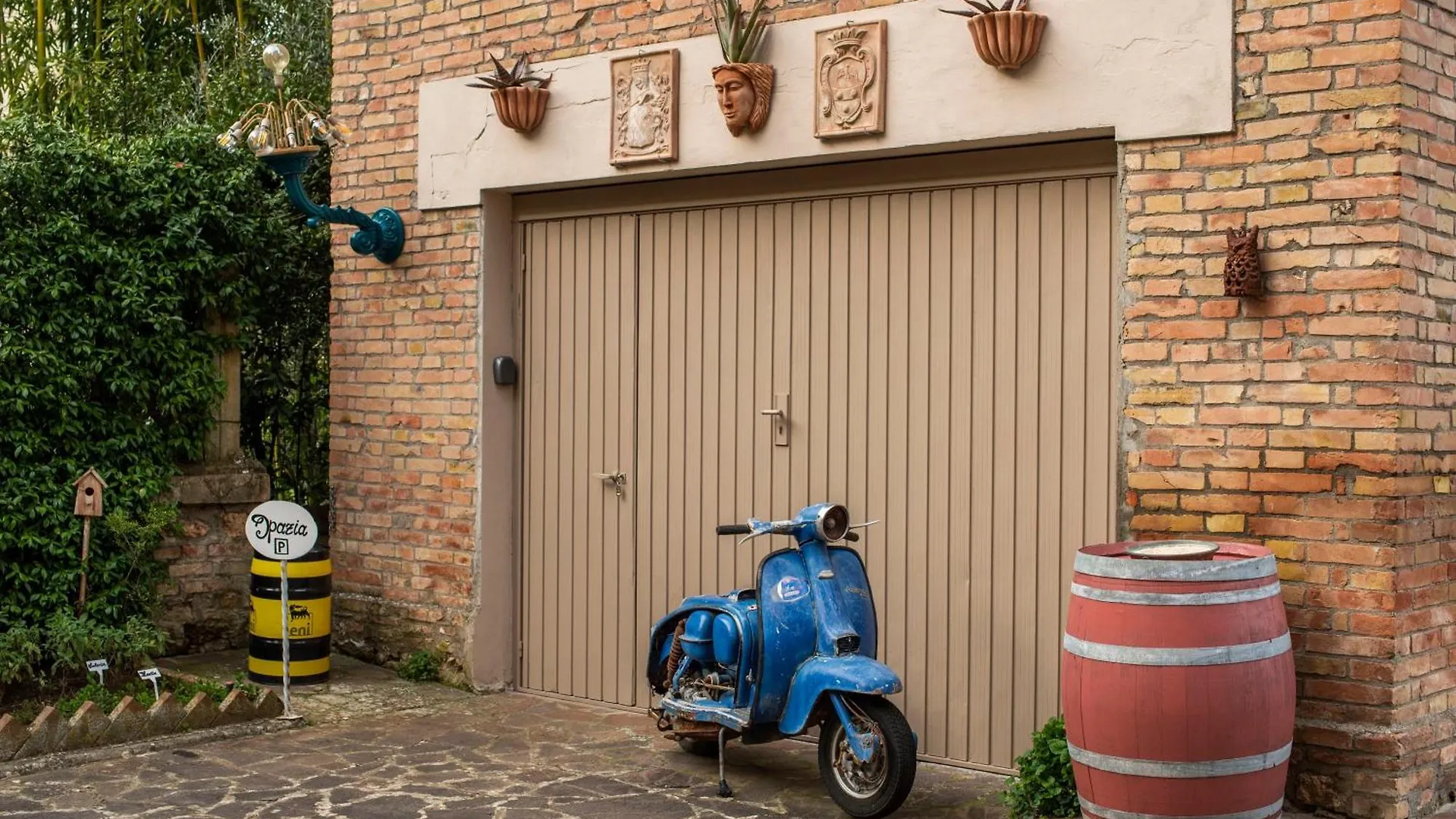 Villa Elvira 1931 Siena 0*,