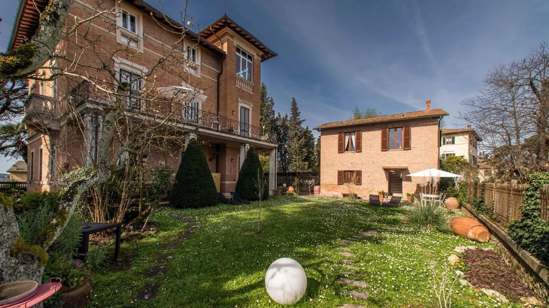 Villa Elvira 1931 Siena 0*,