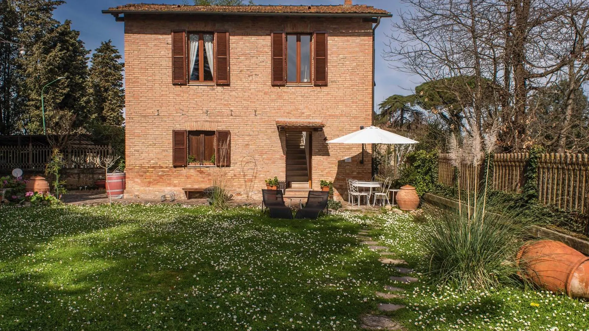 Villa Elvira 1931 Siena Apartment