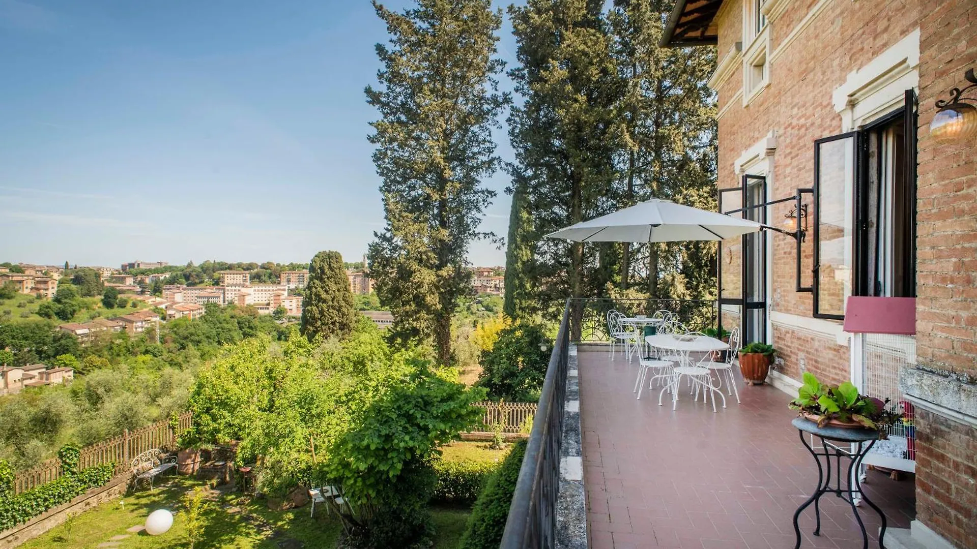 Villa Elvira 1931 Siena Apartment